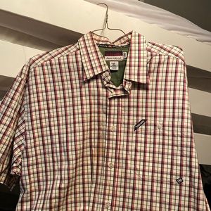 Man’s dress shirt short sleeve